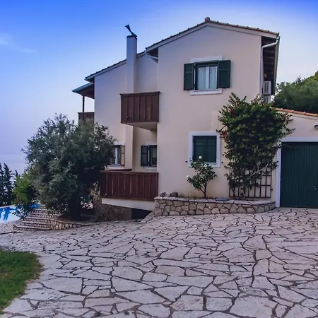 Villa Niriis-2